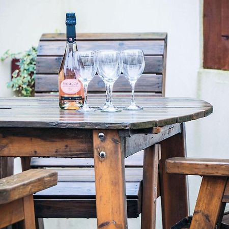 The Brambles - 2 Bedroom Cottage - Llanteg 외부 사진