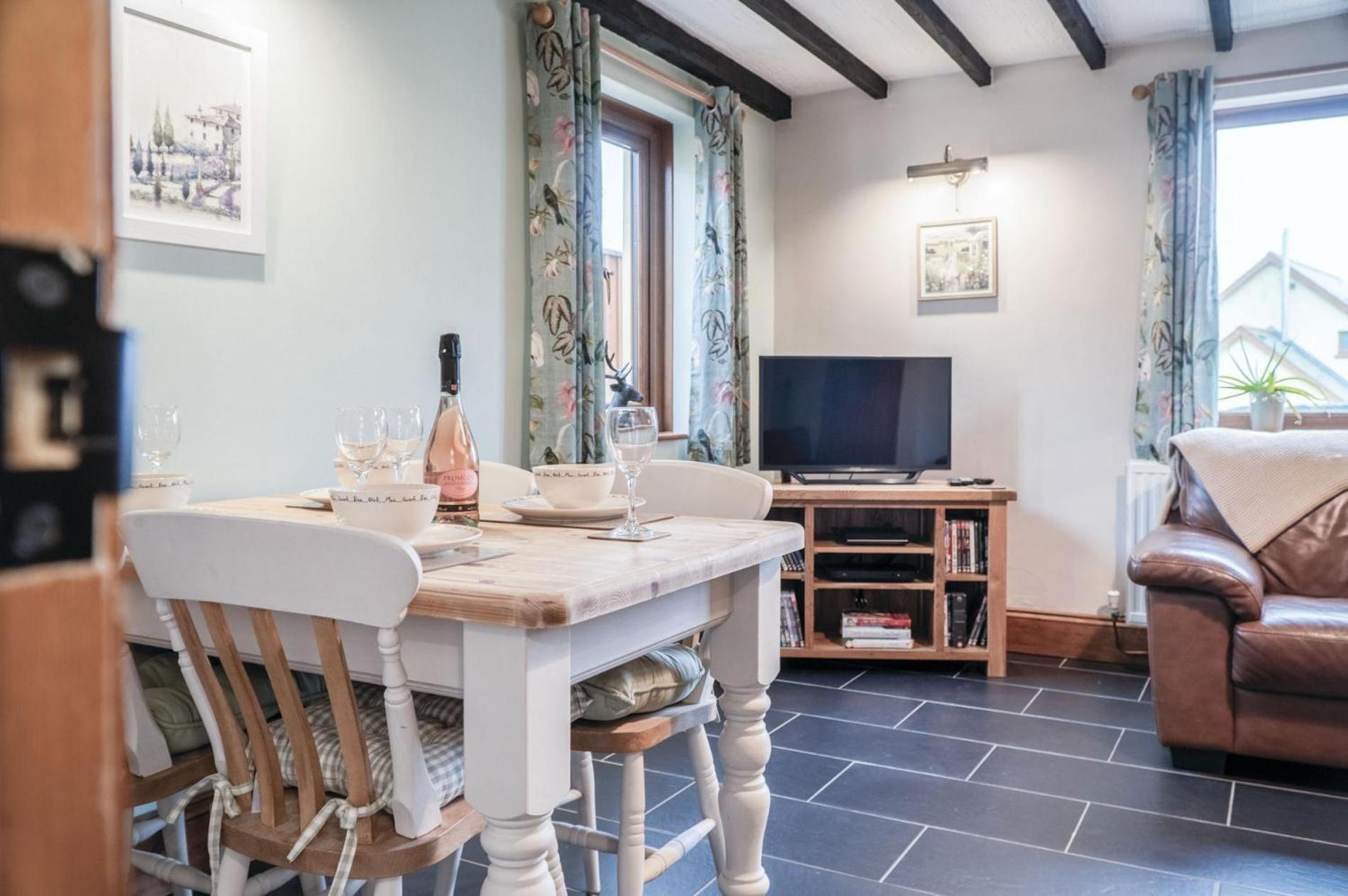 The Brambles - 2 Bedroom Cottage - Llanteg 외부 사진